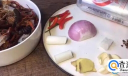 小龙虾这做法，色香味俱全，吃起来麻辣可口，吃了还想吃！