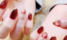 2023过年前10天做美甲早吗