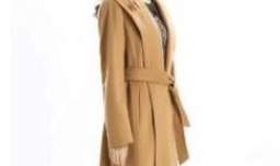 冬天如何挑选羊绒大衣？