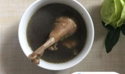 如何做车前草炖鸡好喝？