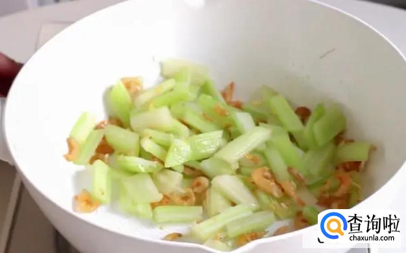 西芹腰果的做法
