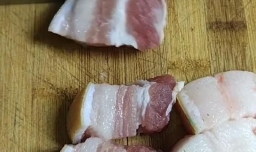 怎样炖肉才能让味道更香？