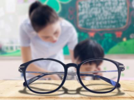 如何治疗近视眼