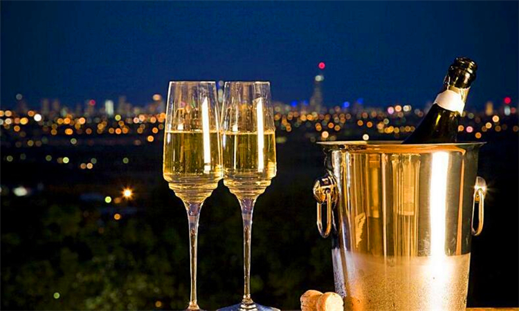 香槟酒是什么酒