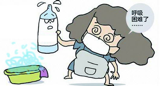 消毒水喷到衣服上变色了怎么办