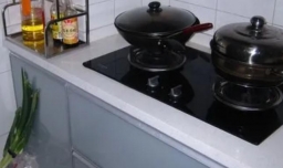 炒菜时人的脸朝哪个方向好