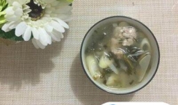 如何做苦笋酸菜瘦肉汤？