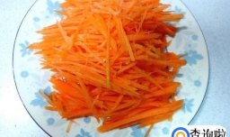 家常胡萝卜丝炒鸡蛋的做法