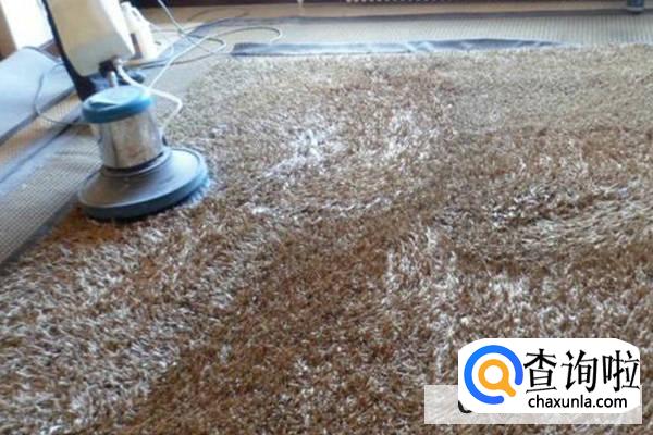 地毯清洗:怎样除去地毯上的汤汁