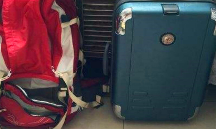 飞机背包限重量多少