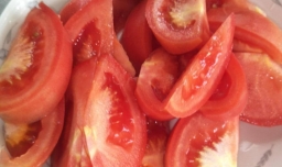 西红柿炒鸡蛋用不用放糖