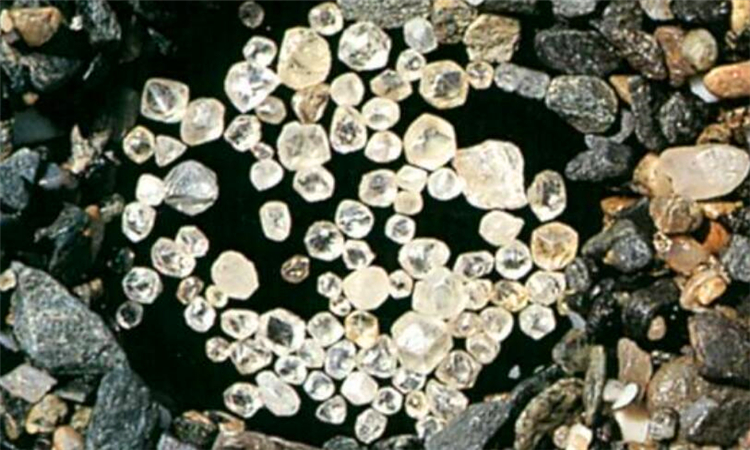 世界上最硬的石头是