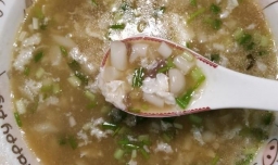 怎样做美味的海鲜菇牛肉羹？