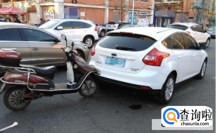 停车时被追尾怎么办