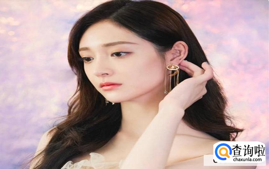 圆脸女生适合那些发型