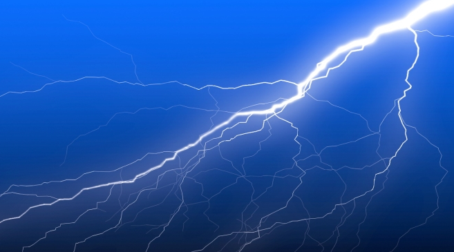 闪电和雷声哪个在前哪个在后