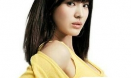 教大家怎么用吹风机吹出漂亮直发