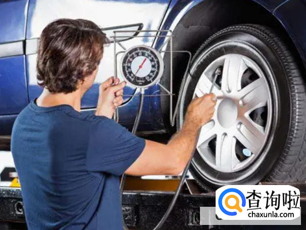 才买得一个月的新车被水淹了怎么办