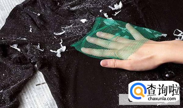 刚洗好的衣服总是会沾满毛絮原因