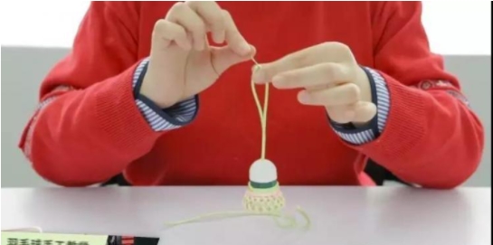 如何自己用羽毛球制作小挂饰