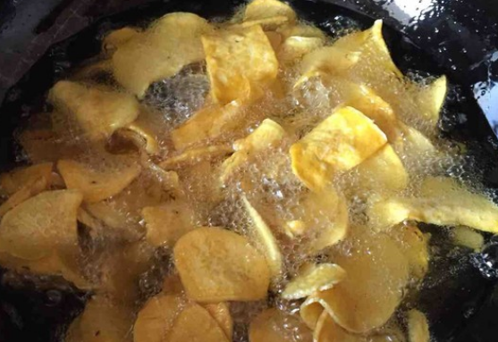 炸红薯干的做法