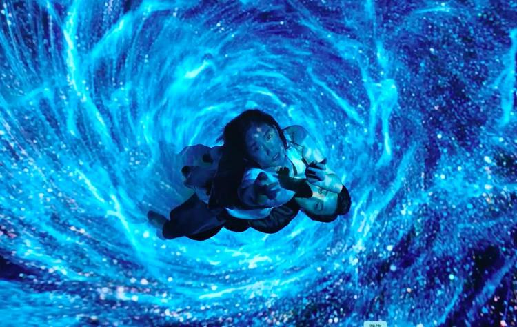 海底火山爆发会让海面出现红光吗