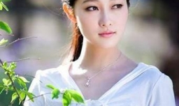 圆脸无刘海怎么扎马尾