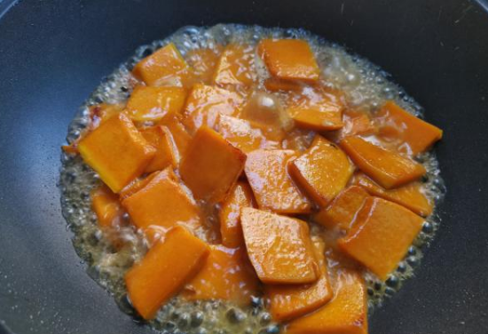 老南瓜怎么炒好吃又简单的做法