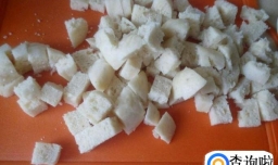 炒馒头的做法，妈妈的家常菜