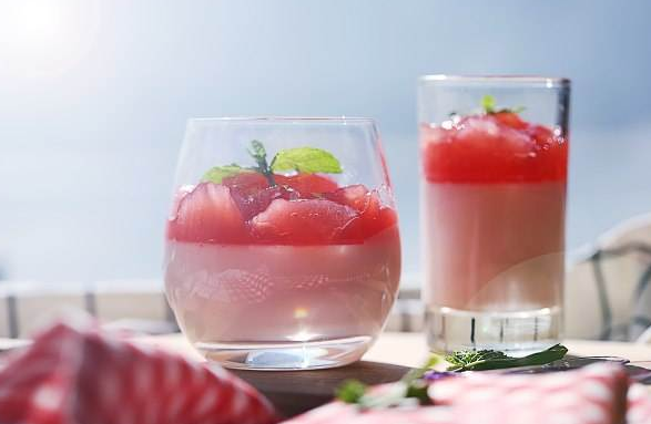 西瓜跟酸奶能同时吃吗