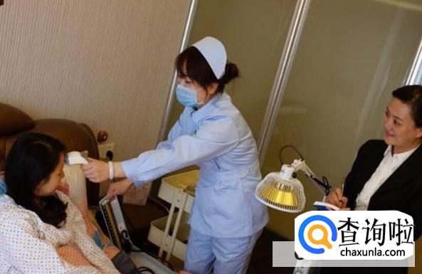 老婆坐月子老公可以出去参加婚礼吗