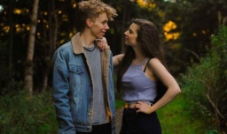 异性调侃是什么意思