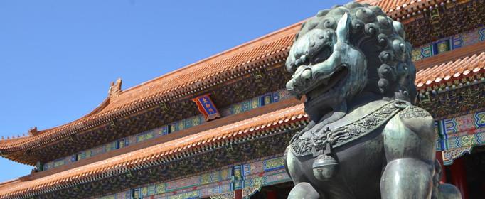 为什么乾清宫的狮子耳朵耷拉眼睛半闭