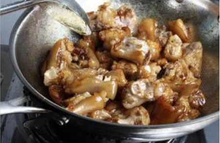 红烧猪蹄的做法