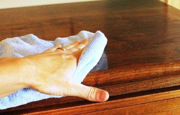 欧式实木家具该如何保养？