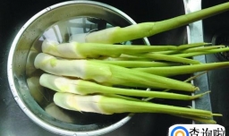 如何将茭白切成扇形