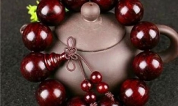 小叶紫檀盘玩方法（窍门）