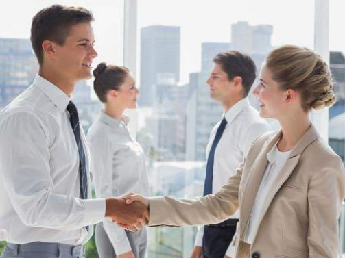 如何巧妙回复领导夸奖