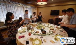 2023大年初一请客有讲究吗