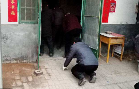 山东拜年为什么要下跪磕头