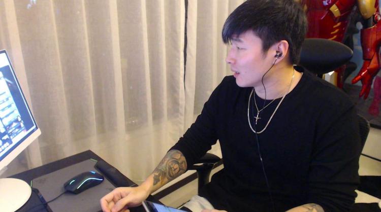 卢本伟牛b是什么梗