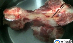 泥藕炖棒骨汤怎么做