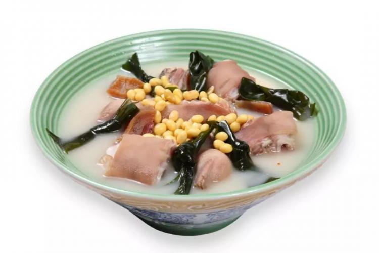 猪脚炖海带结的做法