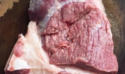 如何制作美味的胡萝卜馅饺子