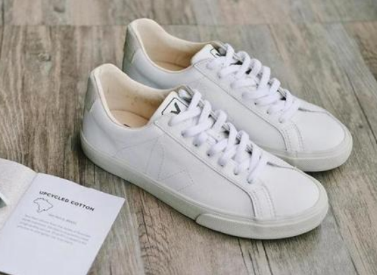 小白鞋脏了如何变白