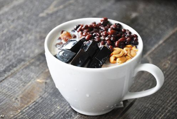 烧仙草奶茶的做法