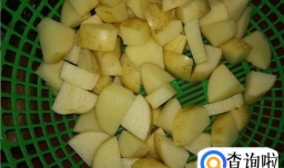 怎么做土豆炒五花肉？