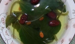 怎样做美味的枸杞大枣车前草汤？