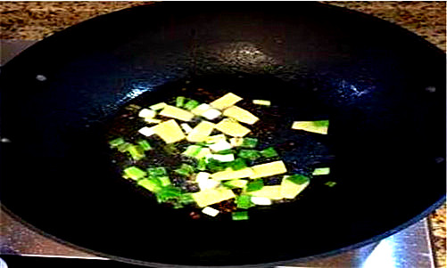 四川正宗青椒鱼的做法