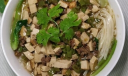 怎样做美味的豆腐牛肉炸酱面？